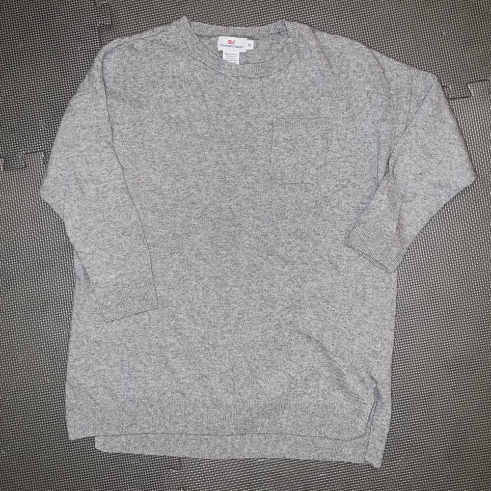 Vineyard Vines sweater (XS)